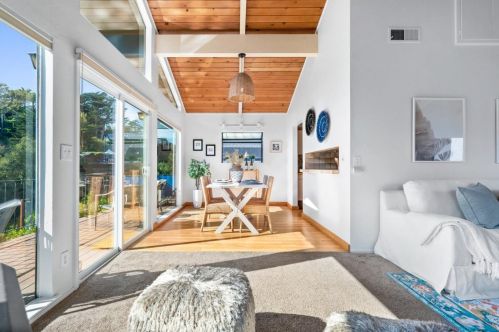 427 Riverview Ave, Capitola CA 95010-2757 exterior