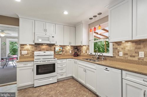 4730 Hardesty Rd, Huntingtown MD 20639-9600 exterior