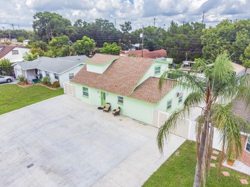 4517 Hiawatha St, Tampa, FL 33614-3659