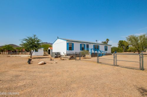 4152 Deaver Rd, Tucson, AZ 85735-8807