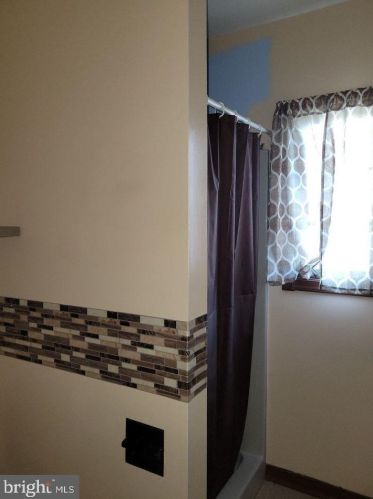 81 Buttonwood Ave, Pine Hill NJ 08021-6415 exterior