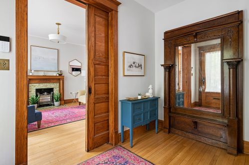 2818 Albany Ave, Chicago IL 60618-7605 exterior