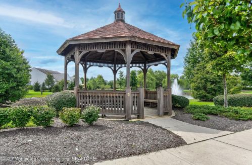 17 Spencer Dr, Jackson Twp NJ  08527-4389 exterior