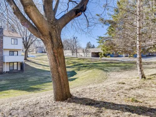 199 Bridlewood Dr, Saint Paul MN 55119-4669 exterior