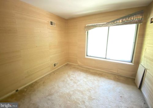 11125 Korman Dr, Rockville MD 20854-2046 exterior