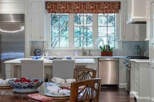 2959 Andrews Dr, Atlanta GA  30305-2905 exterior