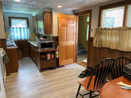 98 Cohasset St, Worcester MA 01604-3269 exterior