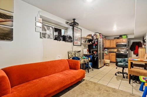 520 Kedzie Ave, Chicago IL 60652-1914 exterior