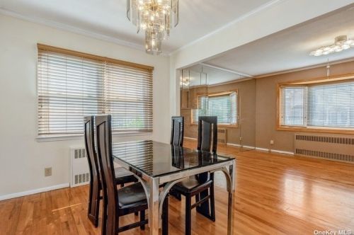 5 7 St, Valley Stream NY 11581-1255 exterior