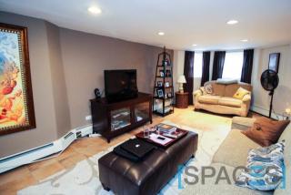 3727 Bosworth Ave, Chicago IL  60613-3605 exterior