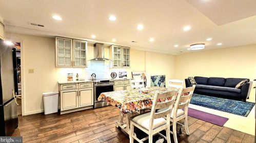 17815 Fraley Farm Rd, Rockville MD 20855-1664 exterior