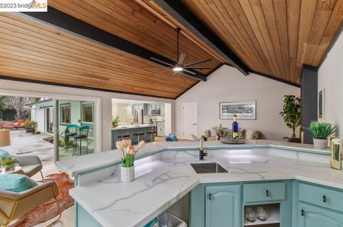 1735 Ancona Ct, Concord CA  94519-1524 exterior