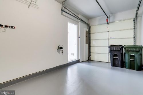 7541 Great Swan Ct, Alexandria VA 22306-2275 exterior