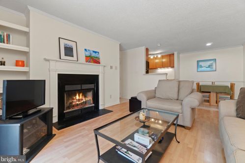 1532 Lincoln Way, Mc Lean, VA 22102-5817