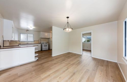 907 Hemlock Ave, Millbrae CA 94030-2042 exterior