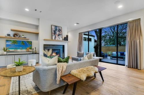 4105 Burnet Rd, Austin TX exterior