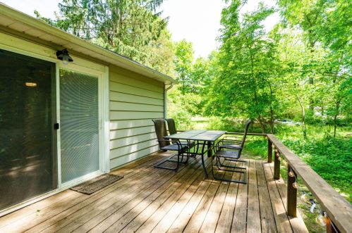 4624 1 St, Kalamazoo MI 49009-7943 exterior