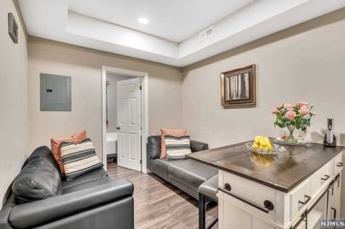 161 St, Union City NJ 07087-5439 exterior