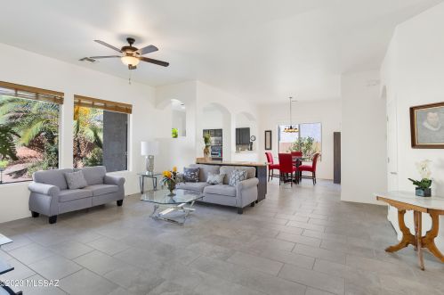 7536 Cosmic Sky Dr, Tucson AZ  85743-5519 exterior