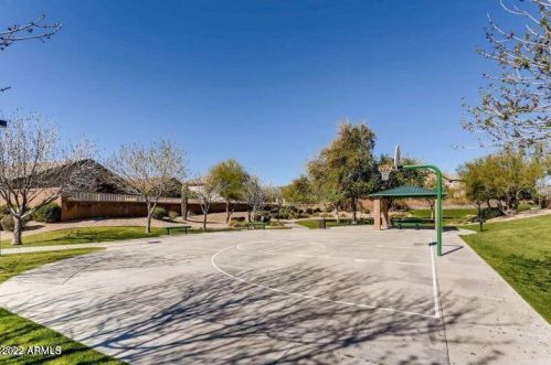 27601 25th Dr, Phoenix AZ  85085-4724 exterior