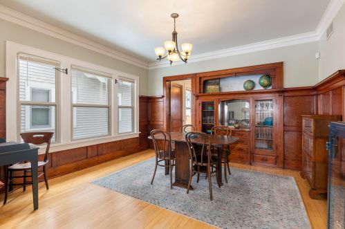 2421 46, Milwaukee WI 53210-2918 exterior