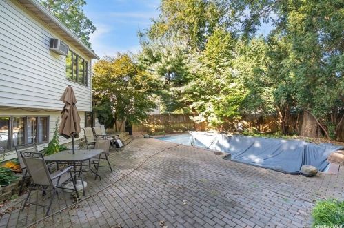 23 Fenwood Rd, Huntington Station NY 11746-2123 exterior