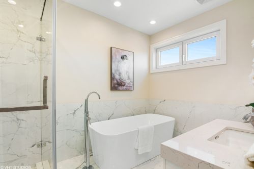 6227 Ellis Ave, Chicago IL 60653-3615 exterior