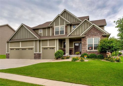 4018 139th St, Des Moines, IA 50323-2443