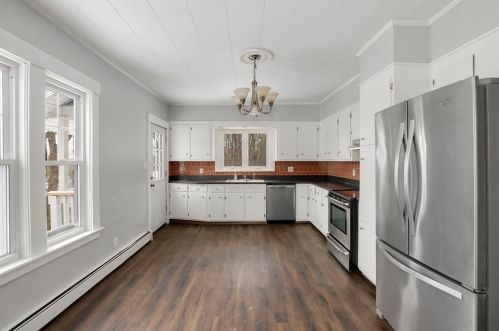 55 Seminole Dr, Worcester MA 01603 exterior