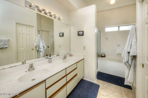 6580 Calle Sin Nombre, Tucson AZ  85718-2078 exterior