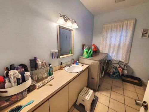 7 Dorrance St, Worcester MA 01610-2306 exterior