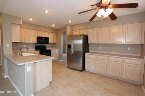 1167 Swan Dr, Chandler AZ  85286-7543 exterior