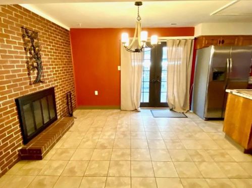 1916 Garrick Dr, Pittsburgh PA 15235-5034 exterior