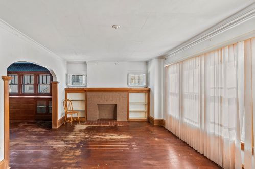 1916 Jarvis St, Milwaukee, WI 53211-2022