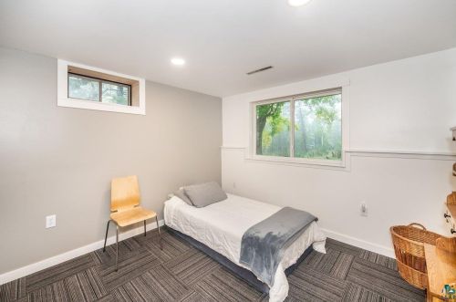 5953 Arnold Rd, Duluth MN 55803-9372 exterior