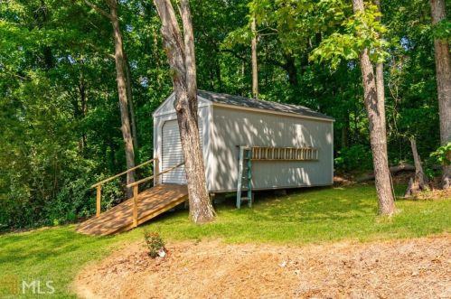 3175 Sarah Lou Dr, Lithonia GA 30078-5748 exterior