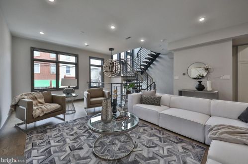 613 Bainbridge St, Philadelphia PA 19146-2413 exterior