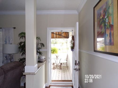 808 Paradise Island Dr, Defuniak Springs, FL 32433-7075