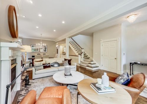 2704 Racine Ave, Chicago IL 60614-1206 exterior