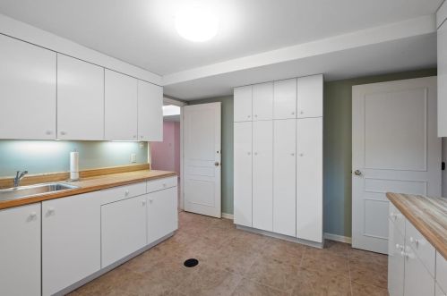 13592 Royal Glen Dr, Saint Louis MO 63131-1029 exterior