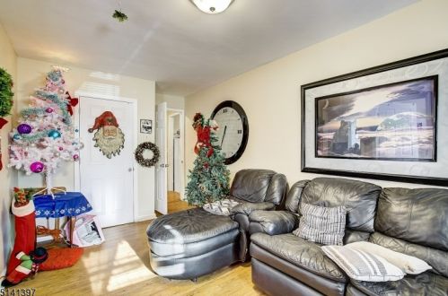 1645 Church St, Rahway NJ 07065-3424 exterior