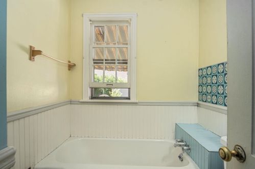 3007 Roosevelt Rd, Meskegon MI 49441-3906 exterior