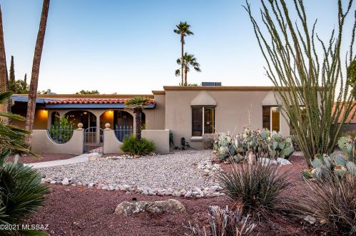 6821 Edgemont St, Tucson, AZ 85710-1247