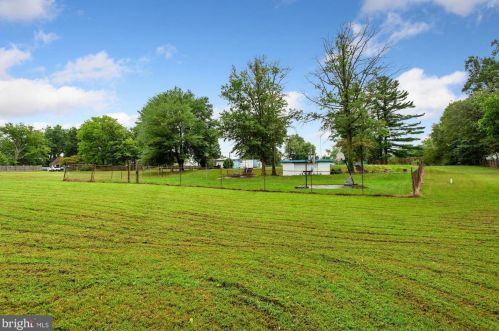 4610 Landgreen St, Rockville MD 20853-2731 exterior