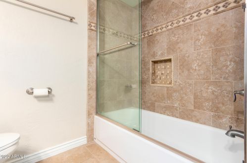 3008 46 St, Phoenix AZ 85040-1767 exterior