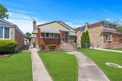 3038 Osceola Ave, Chicago IL 60634-3309 exterior