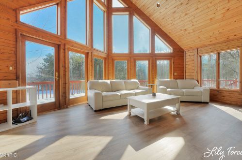 5600 Engle Rd, Middlevle MI 49333-9100 exterior