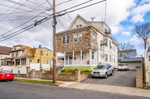 669 30th St, Paterson NJ  07513-1101 exterior