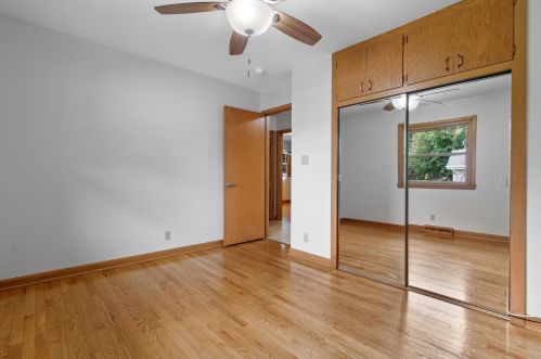 2231 Mallory Ave, Milwaukee WI 53221-4262 exterior