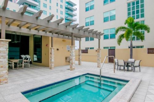 1227 Madison St, Tampa FL  33602-3634 exterior